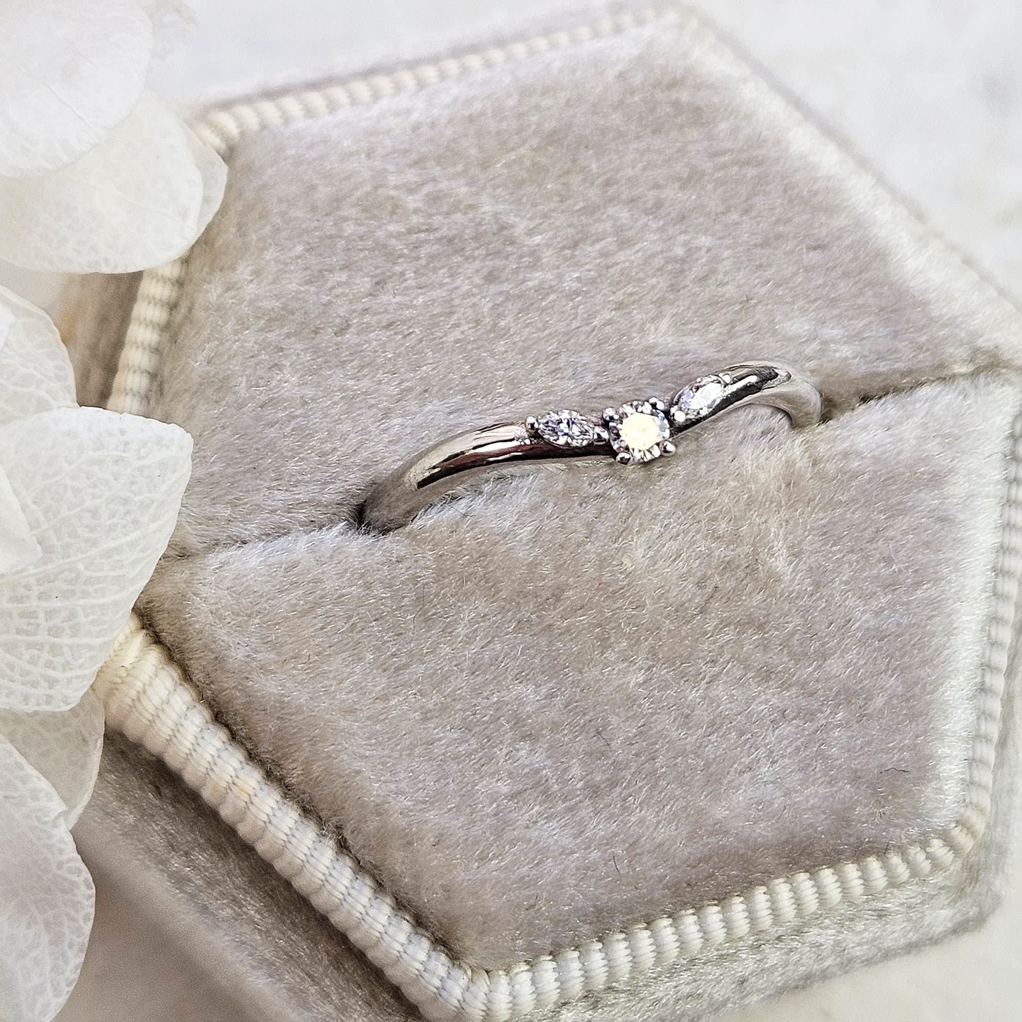 3 stone diamond wedding band