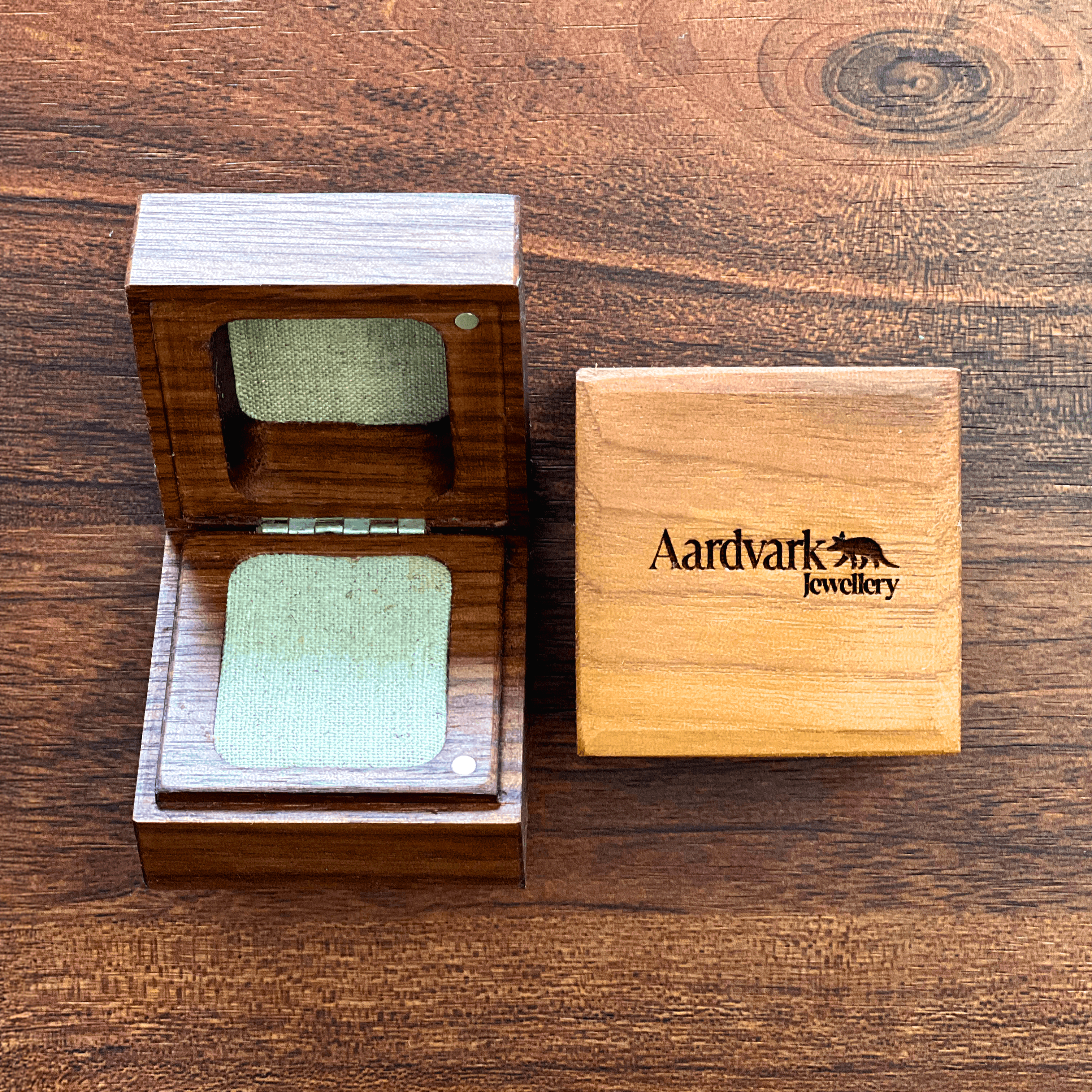 Aardvark Jewellery Premium Jewellery Box